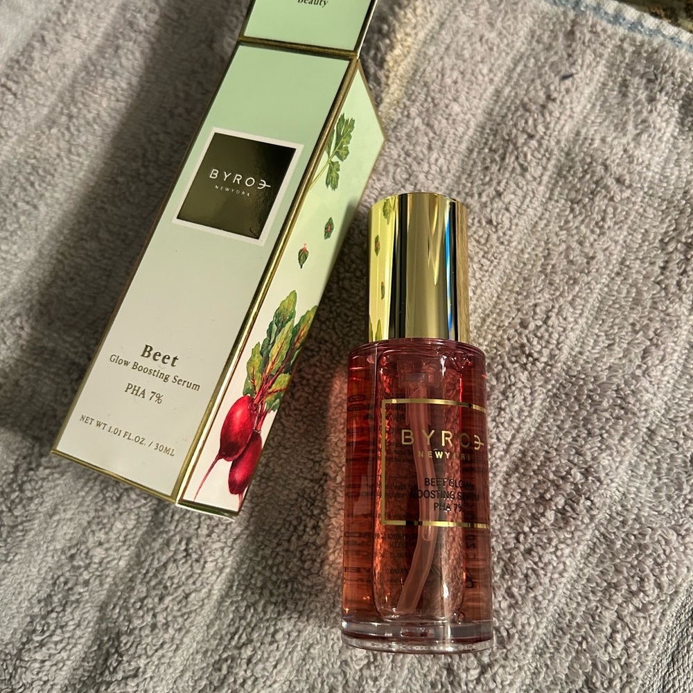 BYROE Beet Glow Boosting Serum with Gold Cap
